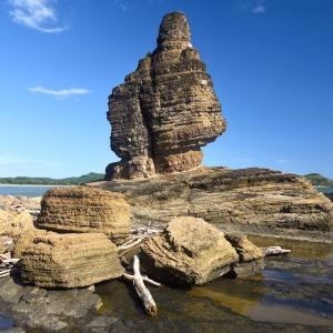 Le Bonhomme rock, off Bourail Beach